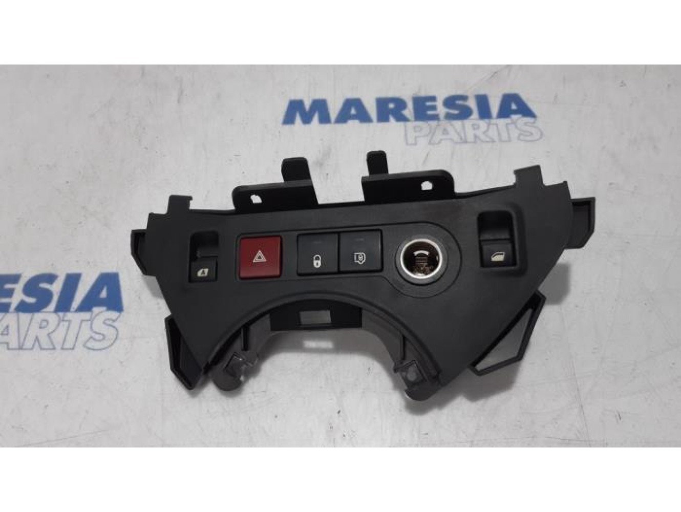 Citroen - Berlingo - Panic lighting switch