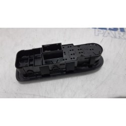Peugeot - 308 - Multi-functional window switch
