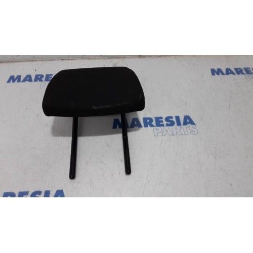 Peugeot - 308 - Headrest