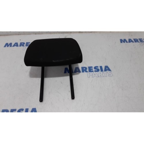 Peugeot - 308 - Headrest