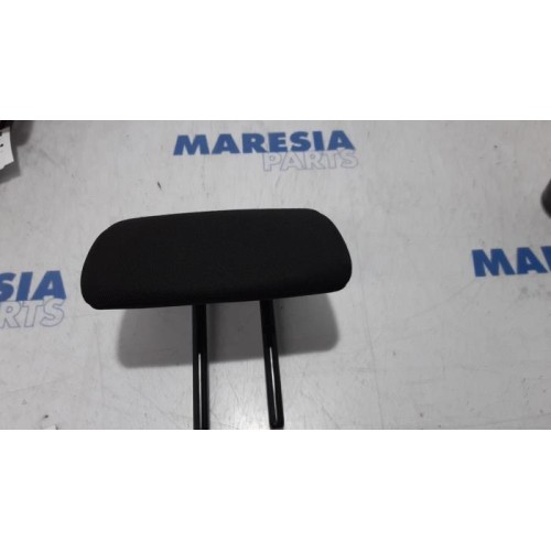 Peugeot - 308 - Headrest