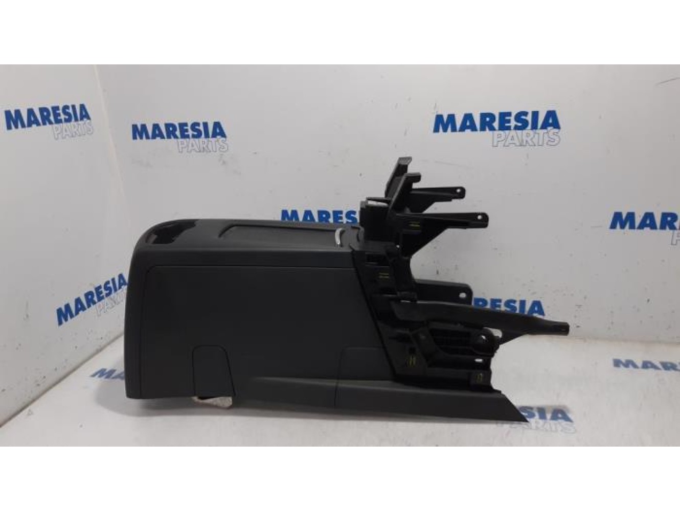 Peugeot - 5008 - Middle console