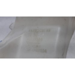 Peugeot - 5008 - Ruitensproeiertank voor