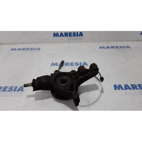 Peugeot - 5008 - Knuckle, front right