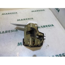 Renault - Megane Scenic - Front door lock mechanism 4-door, right