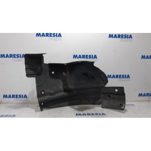 Opel - Vivaro - Wheel arch liner