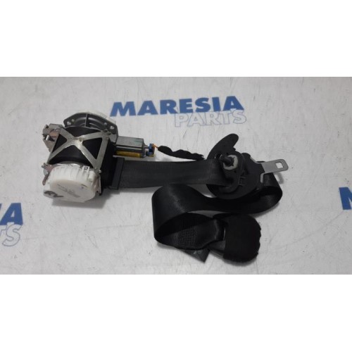 Peugeot - 5008 - Front seatbelt, right
