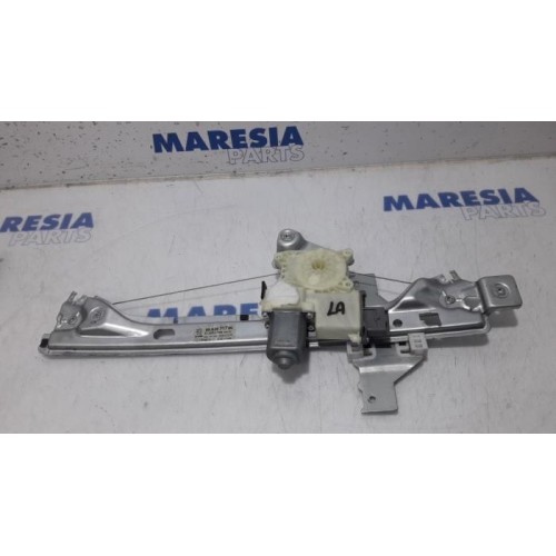 Peugeot - 5008 - Rear door window mechanism 4-door, left