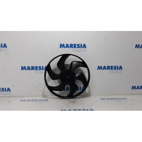 Opel - Vivaro - Fan motor