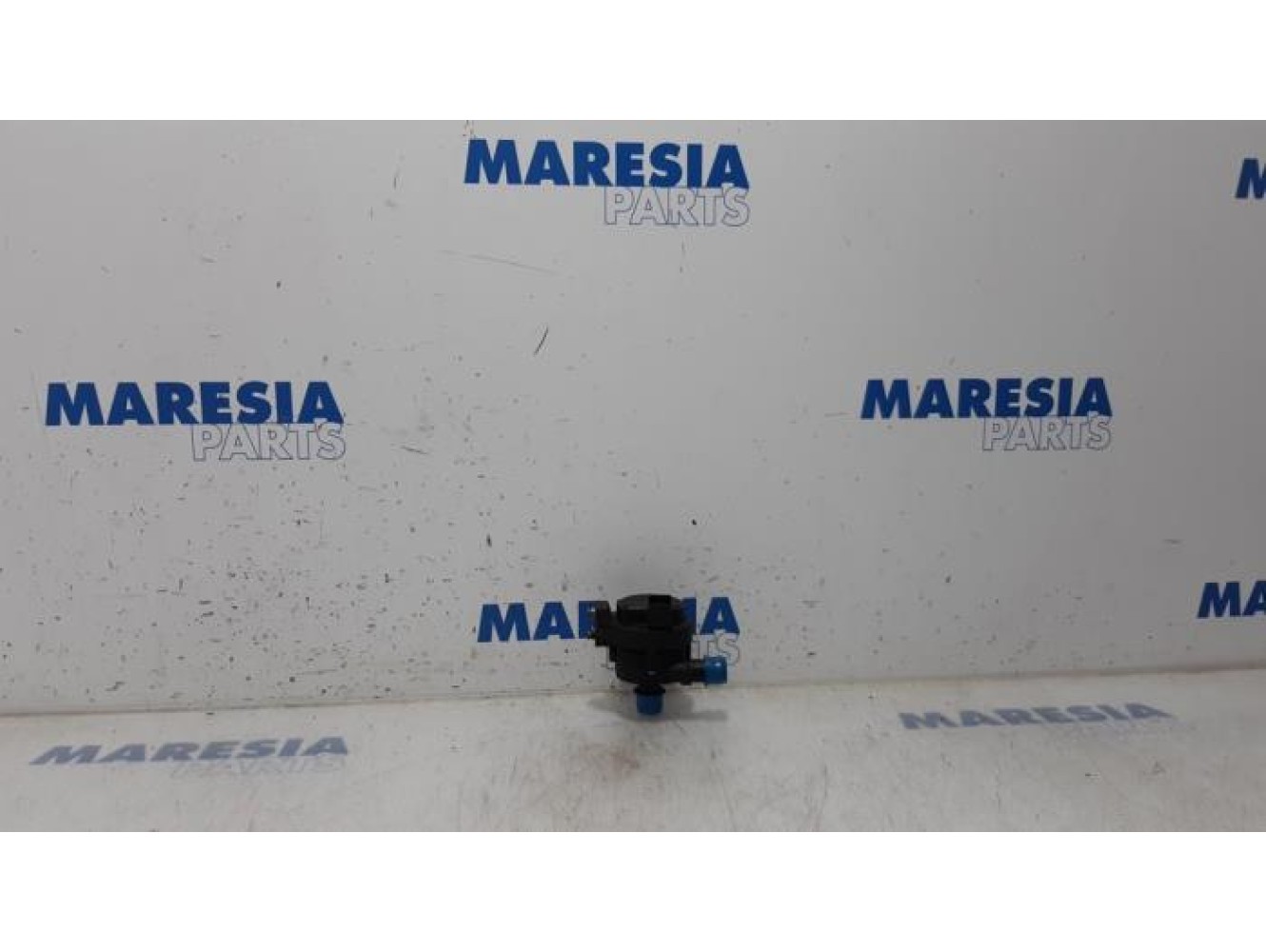 Opel - Vivaro - Additional water pump