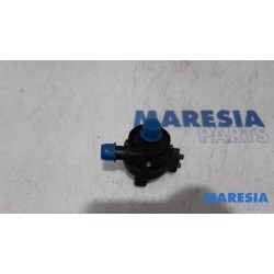 Opel - Vivaro - Additional water pump