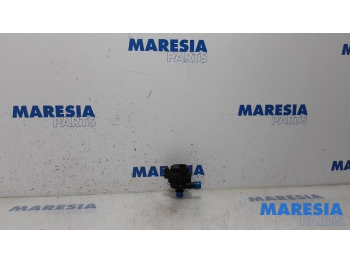 Opel - Vivaro - Additional water pump