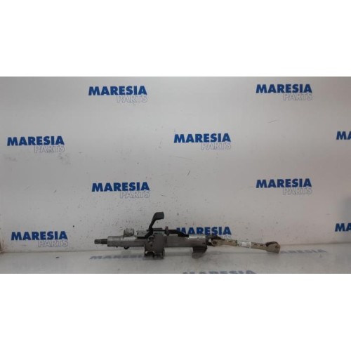 Opel - Vivaro - Steering column housing