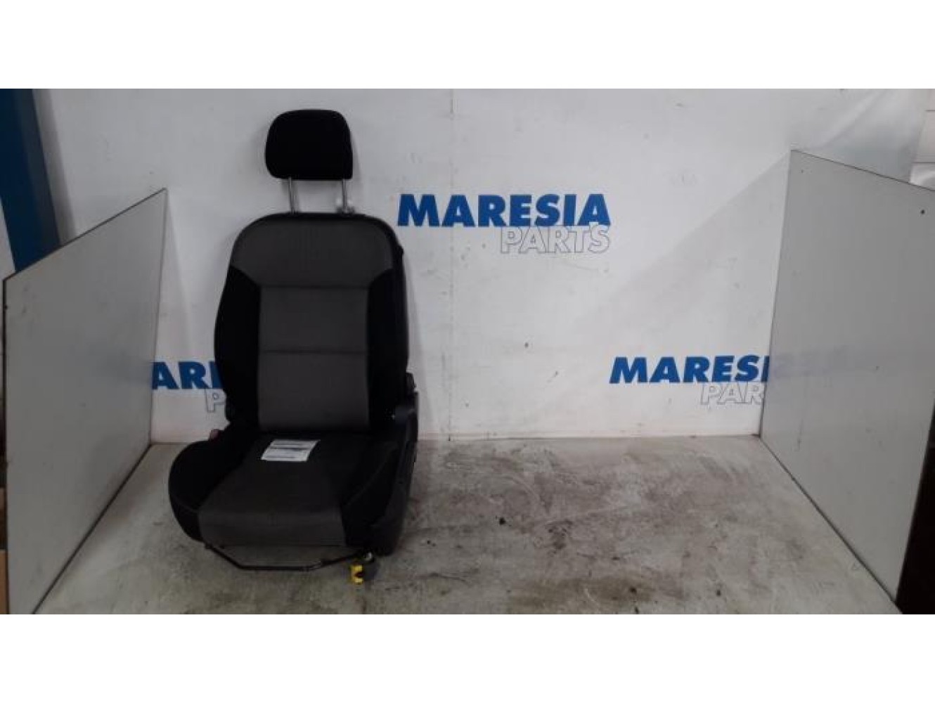 Peugeot - 207 - Stoel links