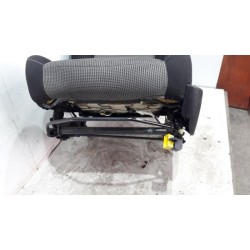 Peugeot - 207 - Stoel links