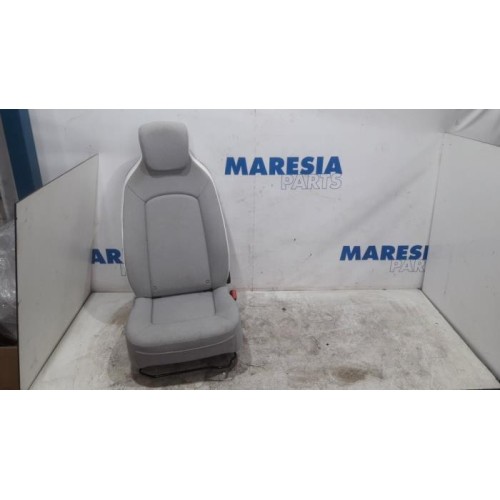 Renault - ZOE - Seat, right