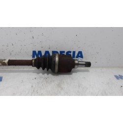Peugeot - 207 - Aandrijfas links-voor