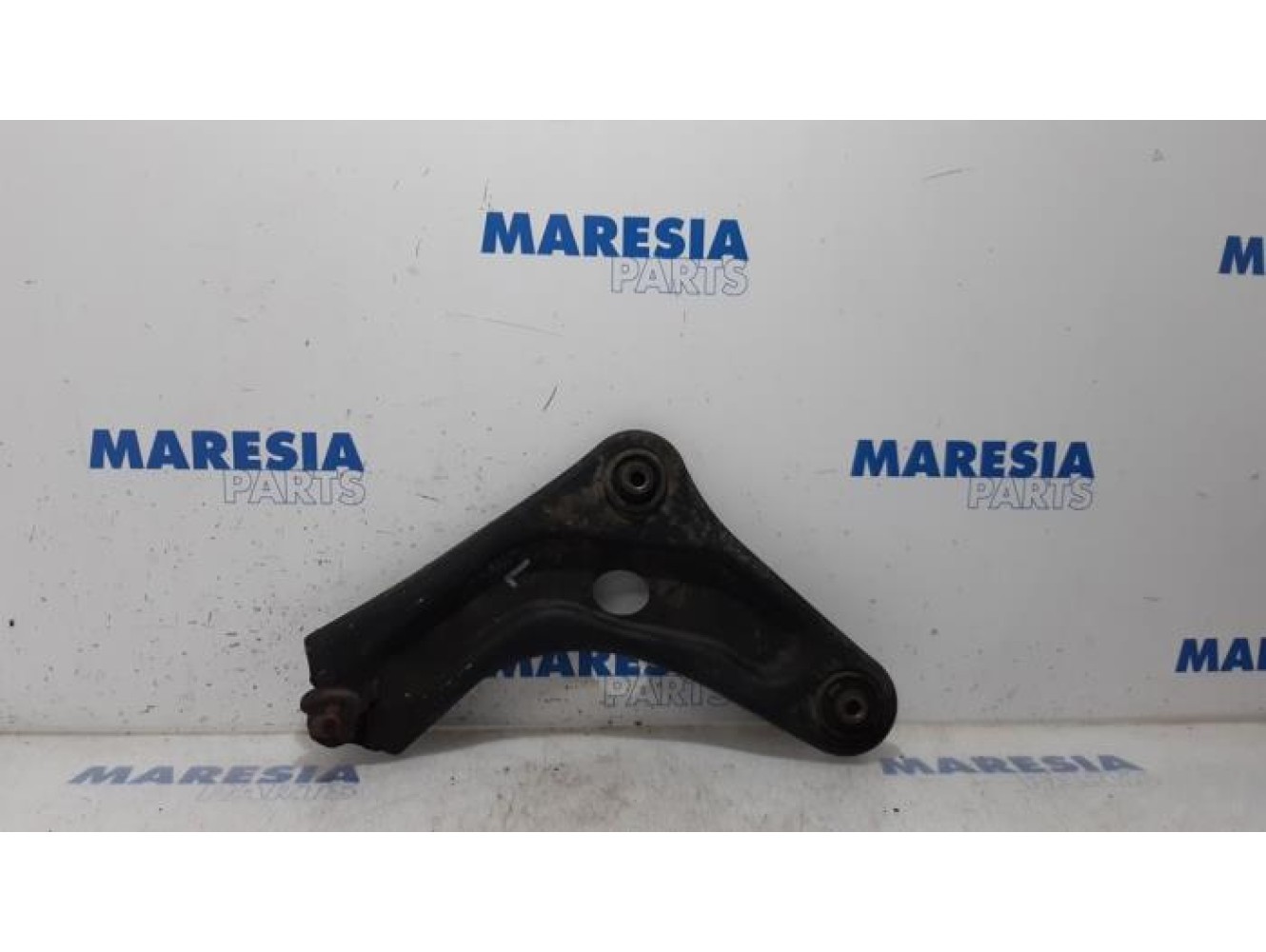 Peugeot - 207 - Front lower wishbone, left