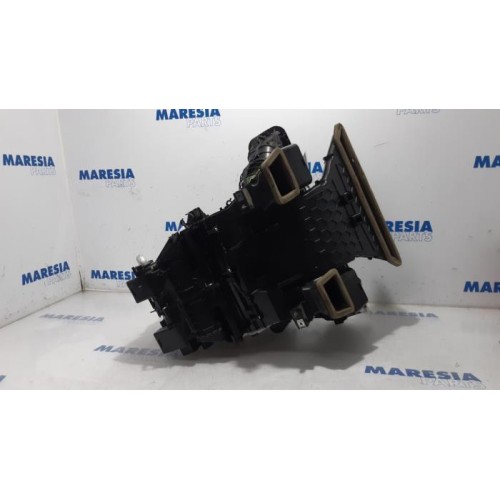 Opel - Vivaro - Heater housing