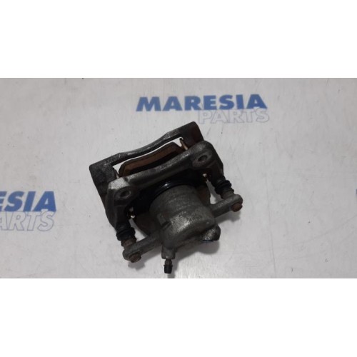 Renault - ZOE - Front brake calliper, right