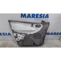 Renault - ZOE - Front door trim 4-door, right