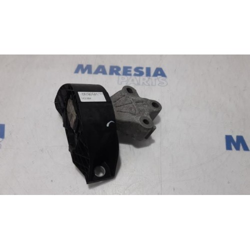 Renault - ZOE - Engine mount