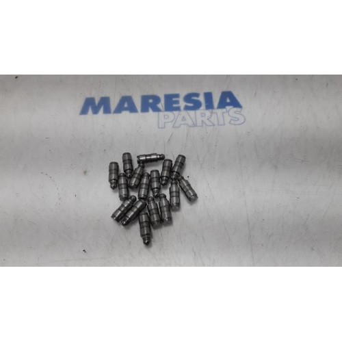 Renault - Trafic - Tappet