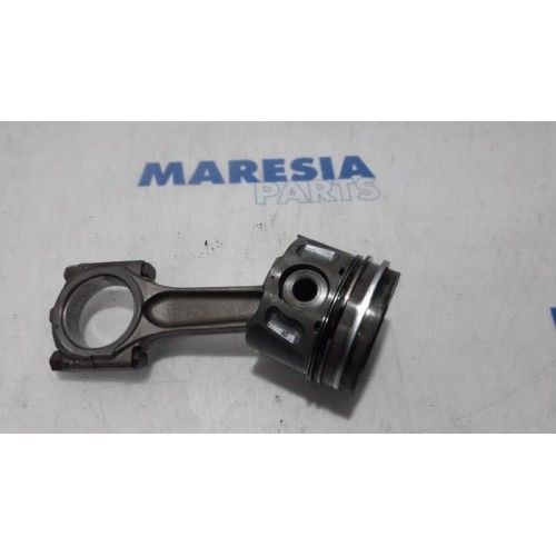 Peugeot - Expert - Piston