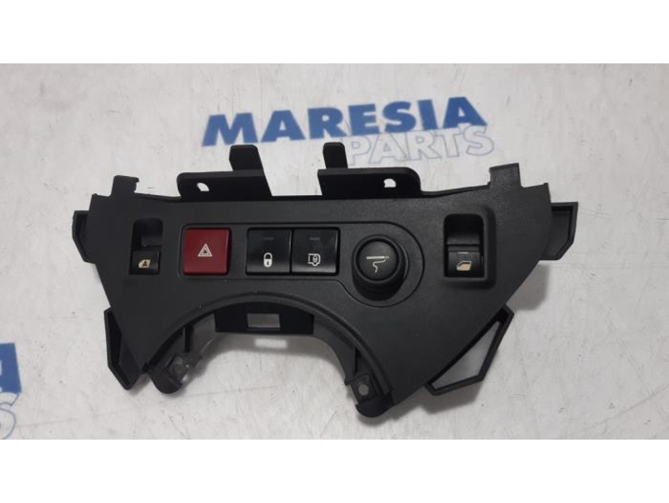 Citroen - Berlingo - Panic lighting switch