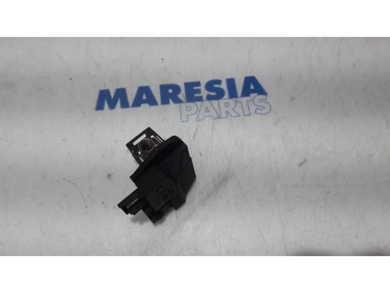 Peugeot - 207 - Cooling fan resistor