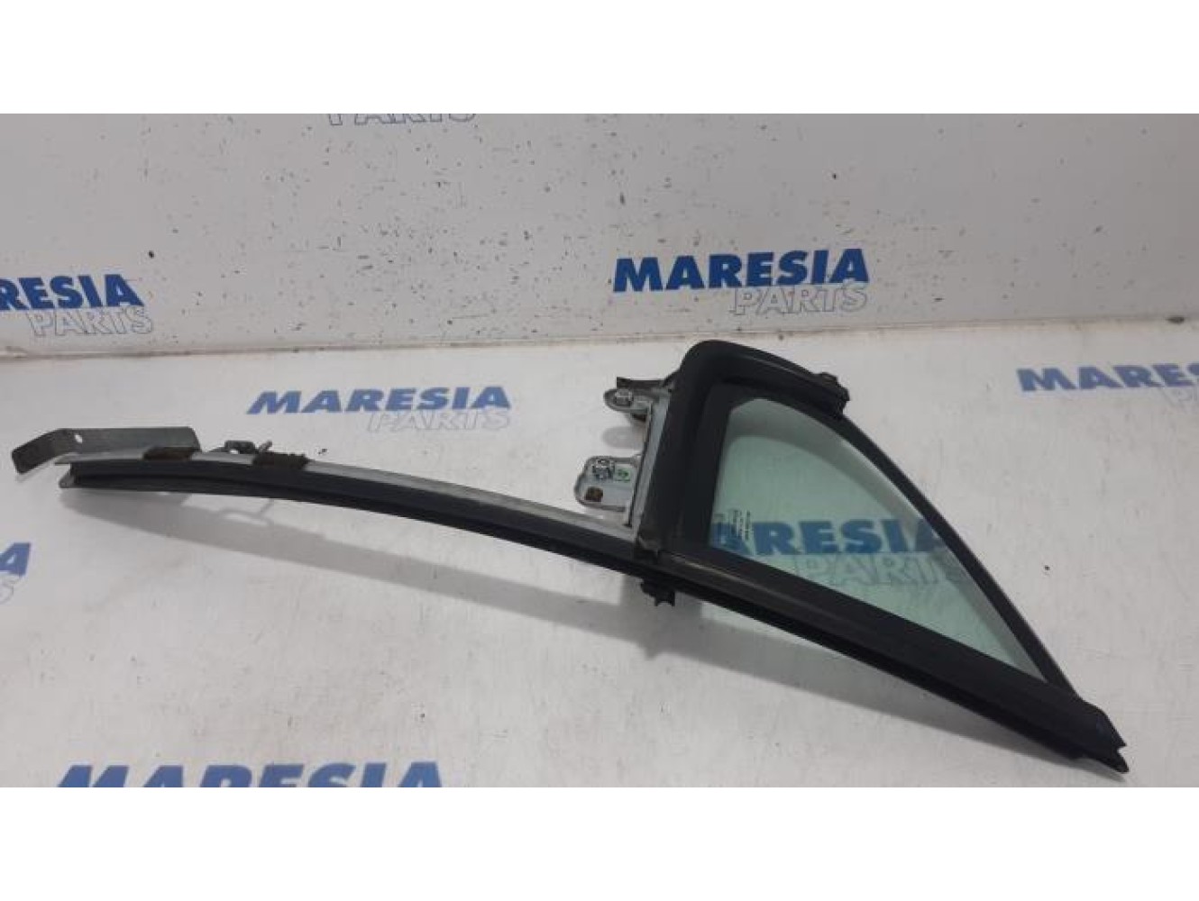 Peugeot - 207 - Dreieckfenster links vorne