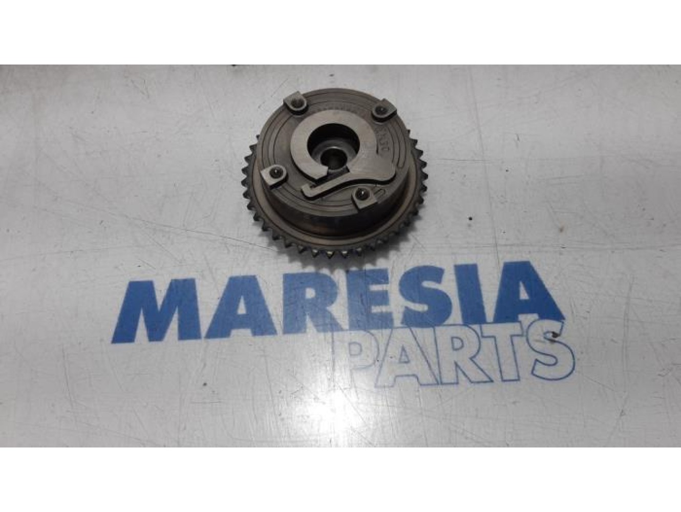 Peugeot - 5008 - Camshaft sprocket