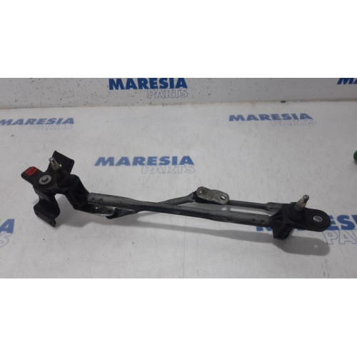 Fiat - 500 - Wiper mechanism