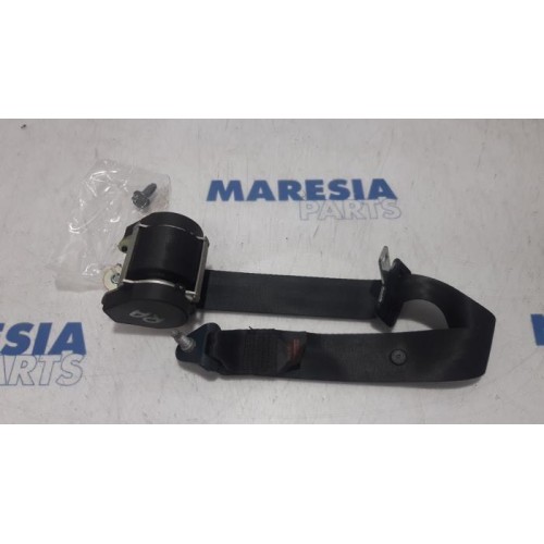 Peugeot - 207 - Rear seatbelt, right
