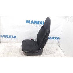 Peugeot - 107 - Sitz links