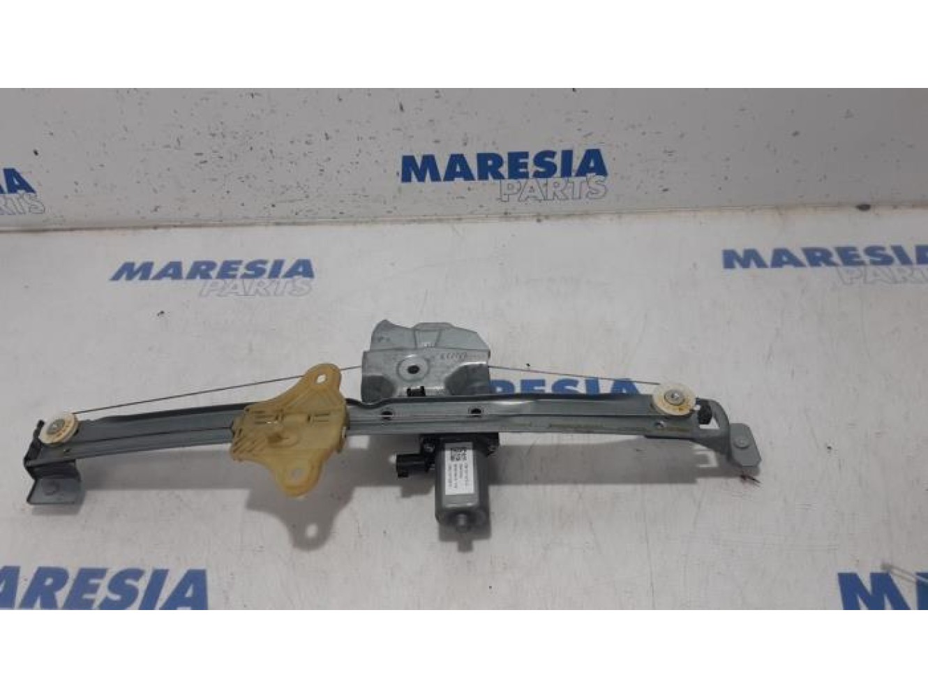 Renault - ZOE - Window mechanism 4-door, front right