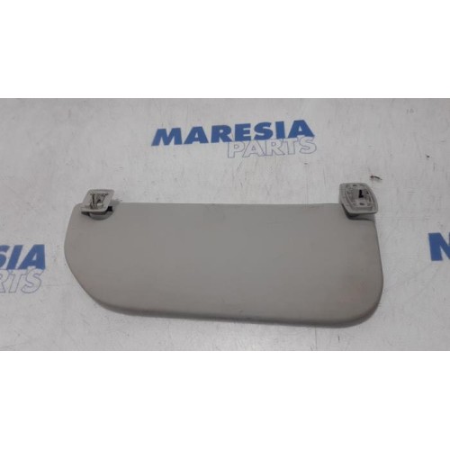 Citroen - C3 - Sun visor