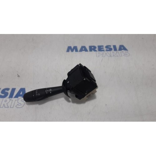 Opel - Vivaro - Wiper switch