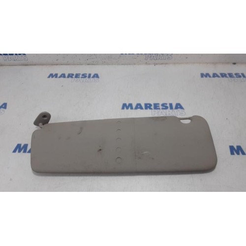 Opel - Vivaro - Sun visor