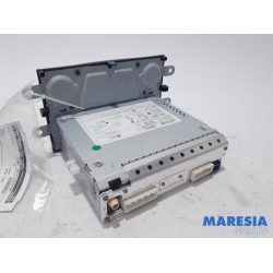 Opel - Vivaro - Radio CD Spieler