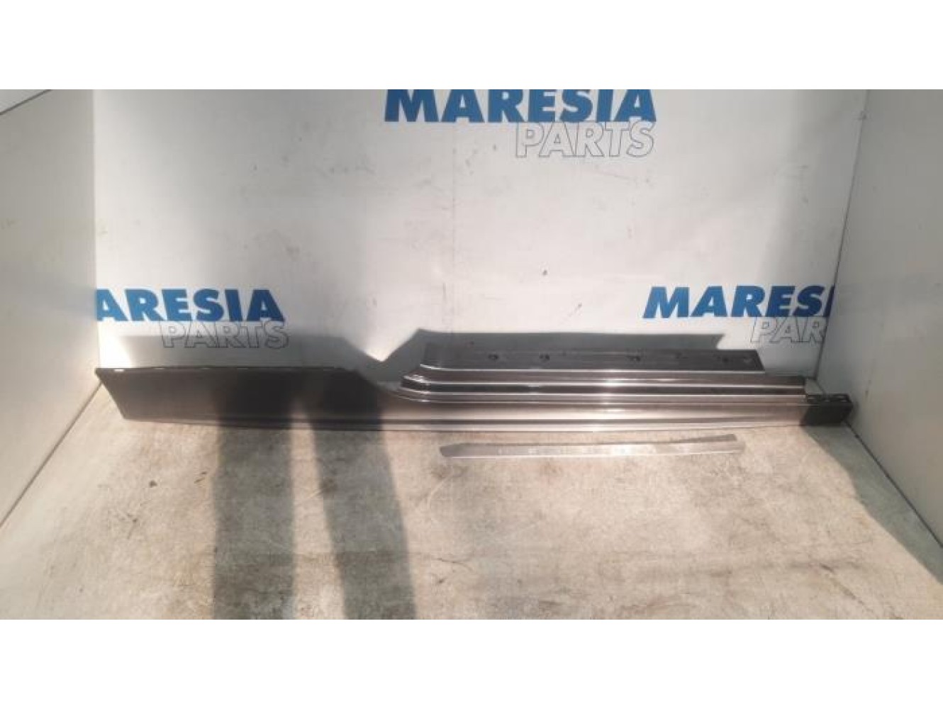 Peugeot - RCZ - Side skirt, right
