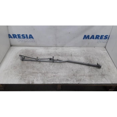 Peugeot - 308 - Wiper mechanism