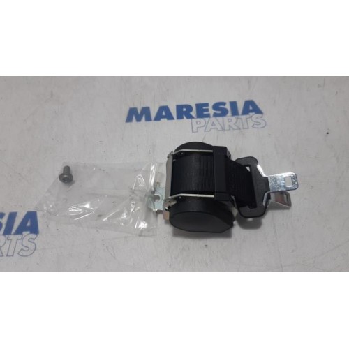 Peugeot - RCZ - Rear seatbelt, right