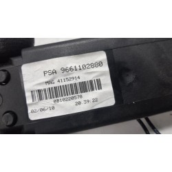 Peugeot - RCZ - GPS antenna