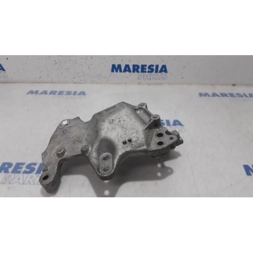 Renault - Trafic - Support moteur