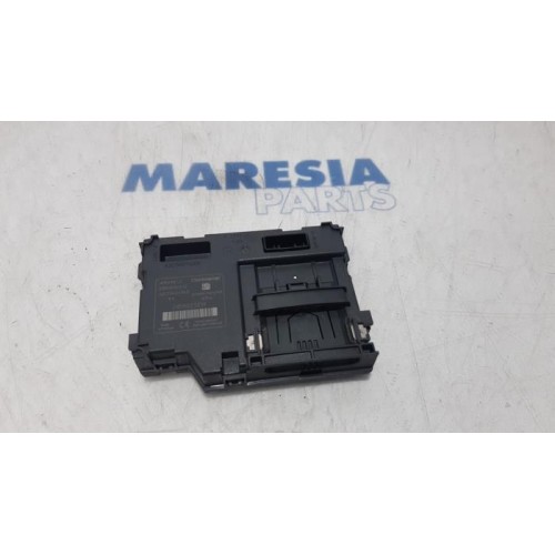 Renault - Clio - Card reader (lock)