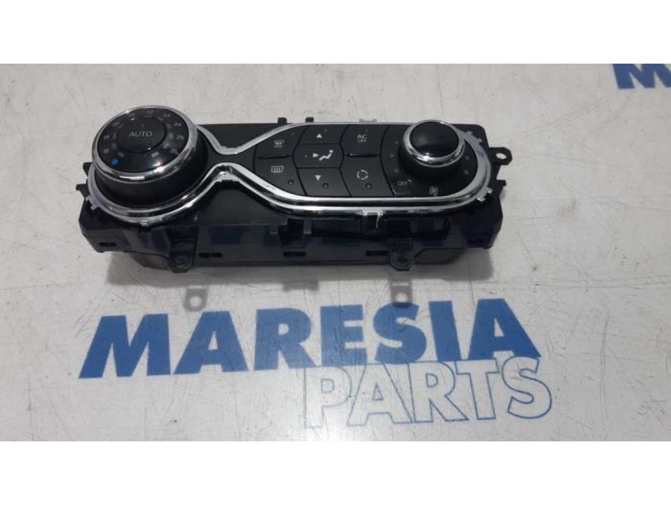 Renault - Clio - Heater control panel