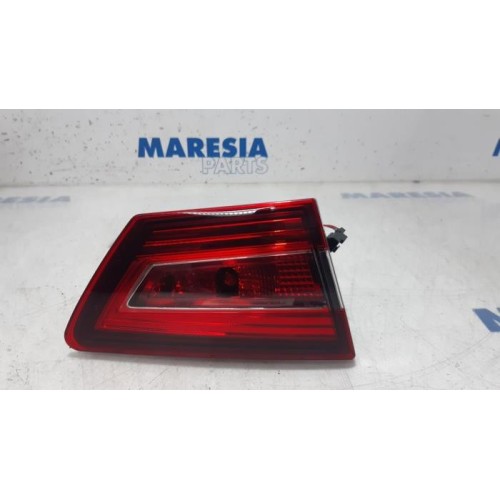 Renault - Clio - Taillight, left
