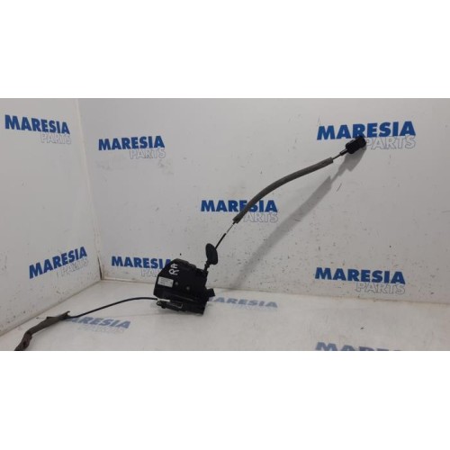Renault - Clio - Rear door mechanism 4-door, right