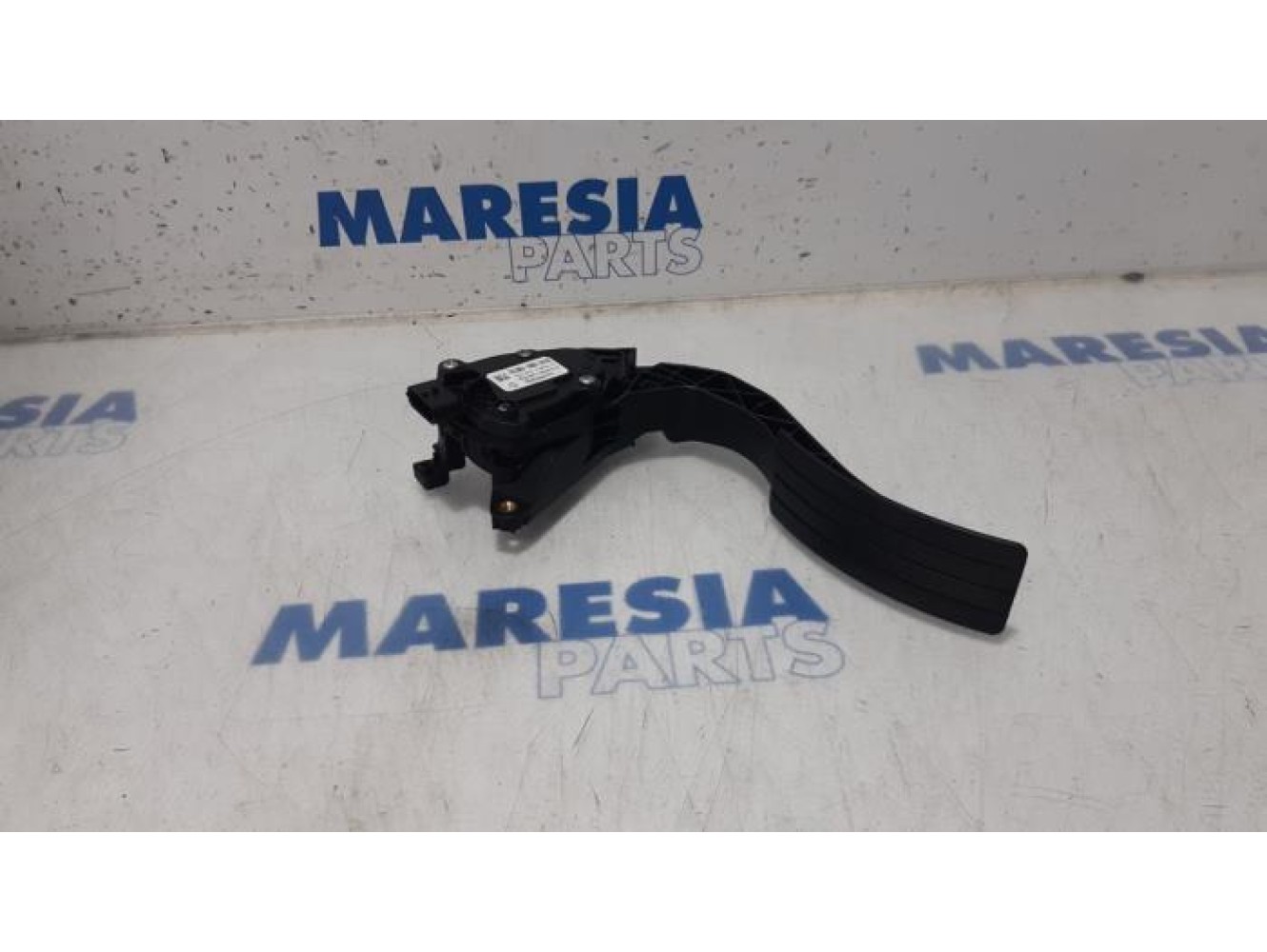 Renault - Clio - Throttle pedal position sensor